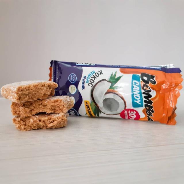 Фото - Конфета candny Bombbar - 'Кокос и кешью'