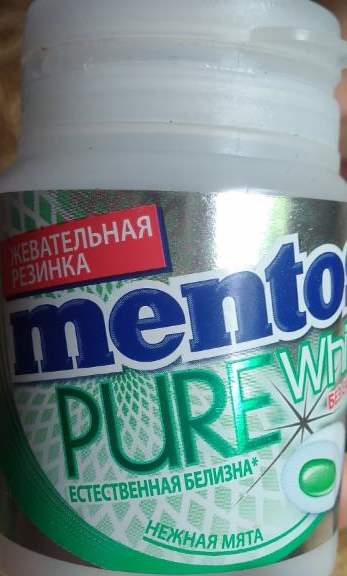Фото - жевательная резинка нежная мята pure white Mentos
